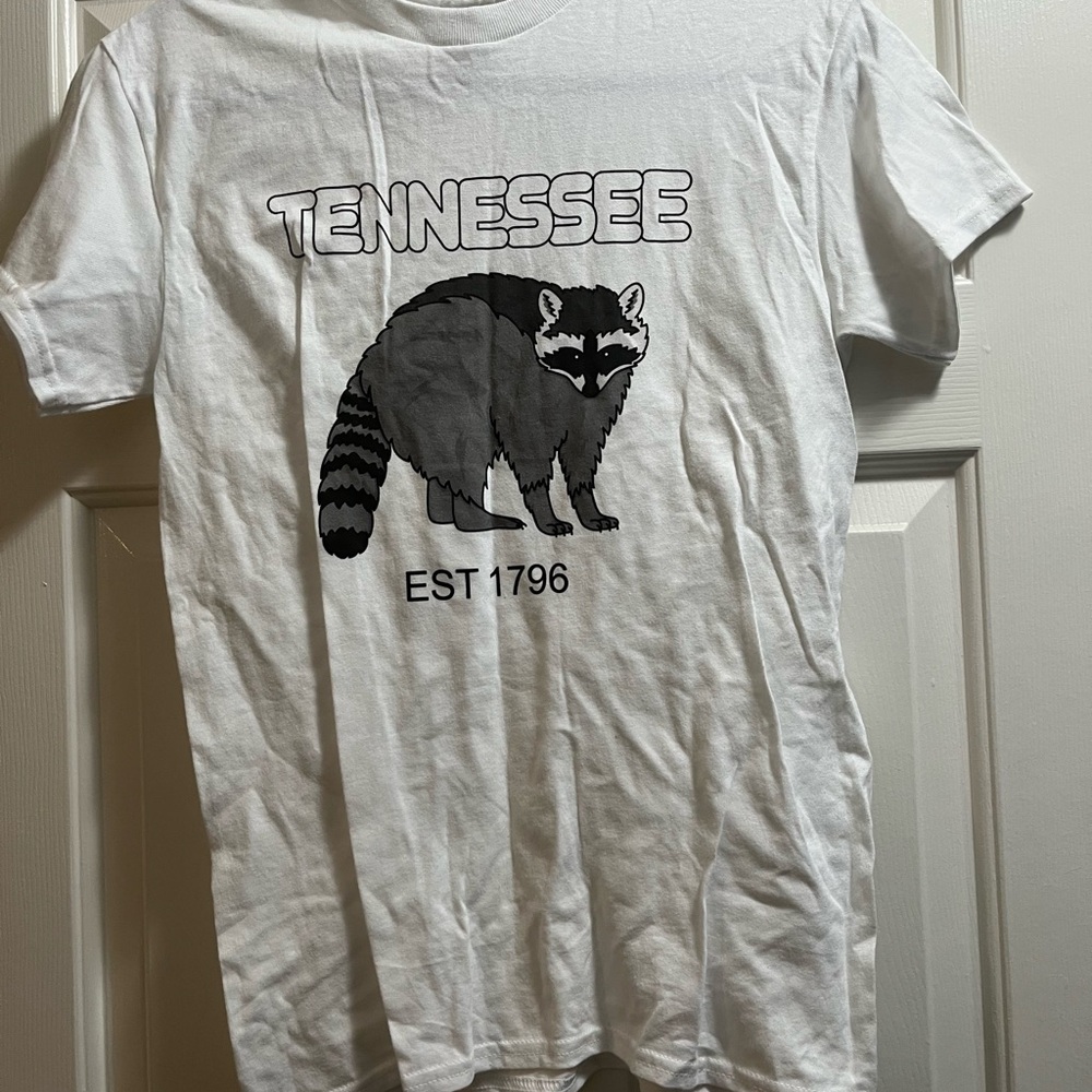 Gildan Black and White Short Sleeve Tee